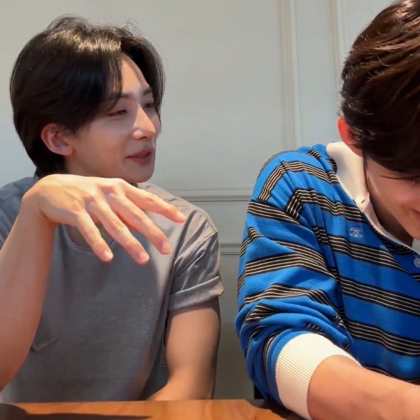 chocchippoodle's tweet photo. คือกลับมาคบกันวันแรกอ่อ เขินอะไรกัน55555555555555555555555555 https://t.co/0xeB75vTZn