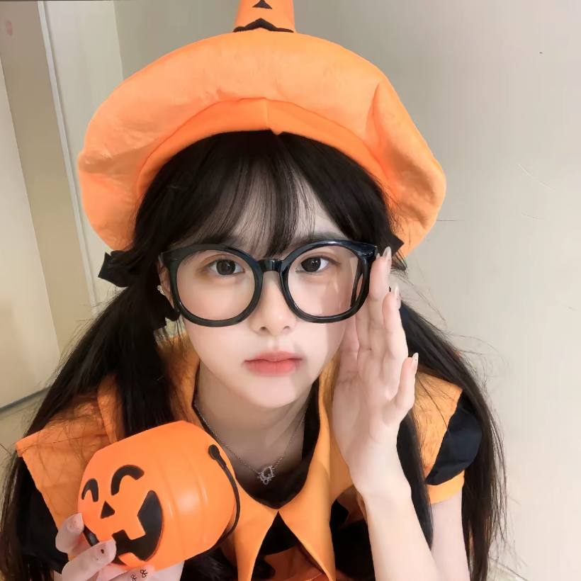 akurama2011's tweet photo. ～新人回归  🎉🎉

📷新拍的照片 视频 有小哥哥要看吗！！

来点评一下 不可以说黑哟～ https://t.co/fO9U8UERBB
