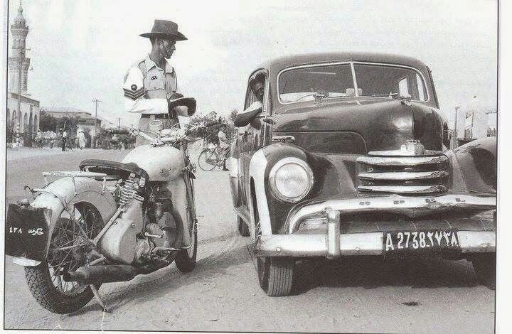 SudaneseCulture's tweet photo. Historical Traffic Policeman Photos - Khartoum, Sudan 

#SudaneseCulture 
#ثقافة_سودانية https://t.co/JGcl1kb4Jr