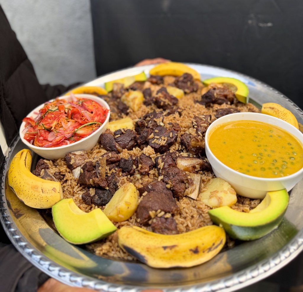aeso_kitchen's tweet photo. Tuko hapa na chakula kipo

Tupigie 0767607887 https://t.co/qf8jw2jnOF