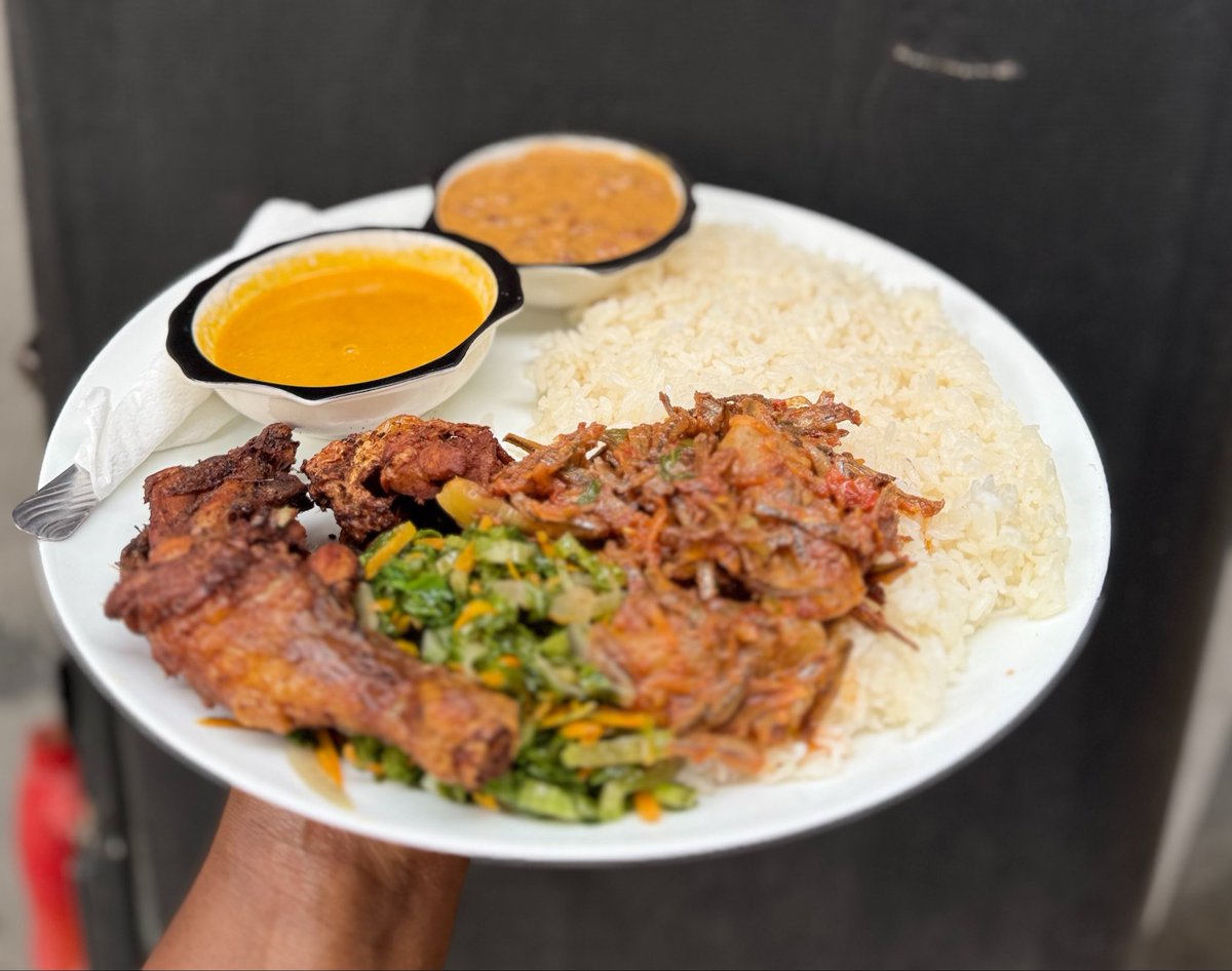 aeso_kitchen's tweet photo. Tuko hapa na chakula kipo

Tupigie 0767607887 https://t.co/qf8jw2jnOF