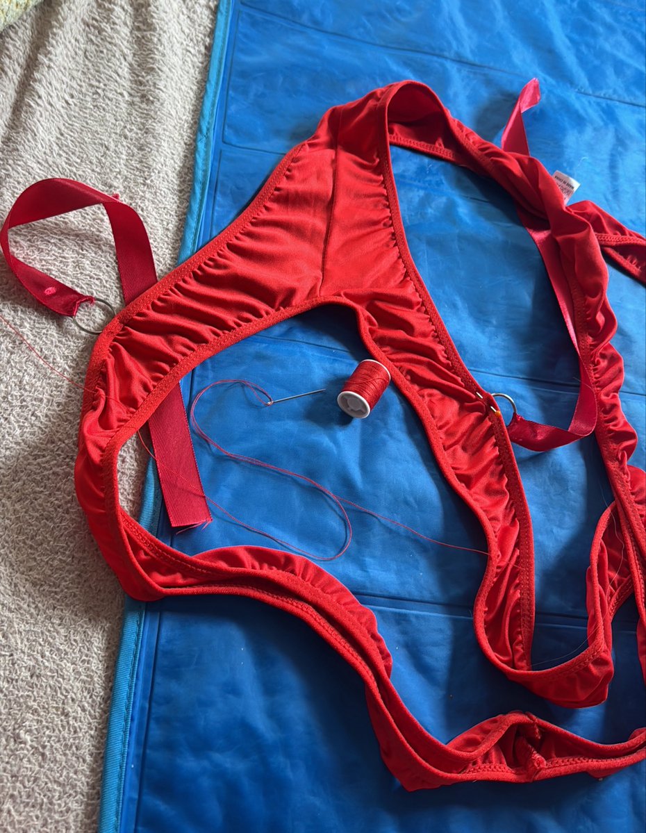 Space_bimbo's tweet photo. Oooo I’m working on nikke cosplay!! 
#nikke #nikkegoddessofvictory #nikkecosplay #nikkecosplay https://t.co/bgYojxd3gX