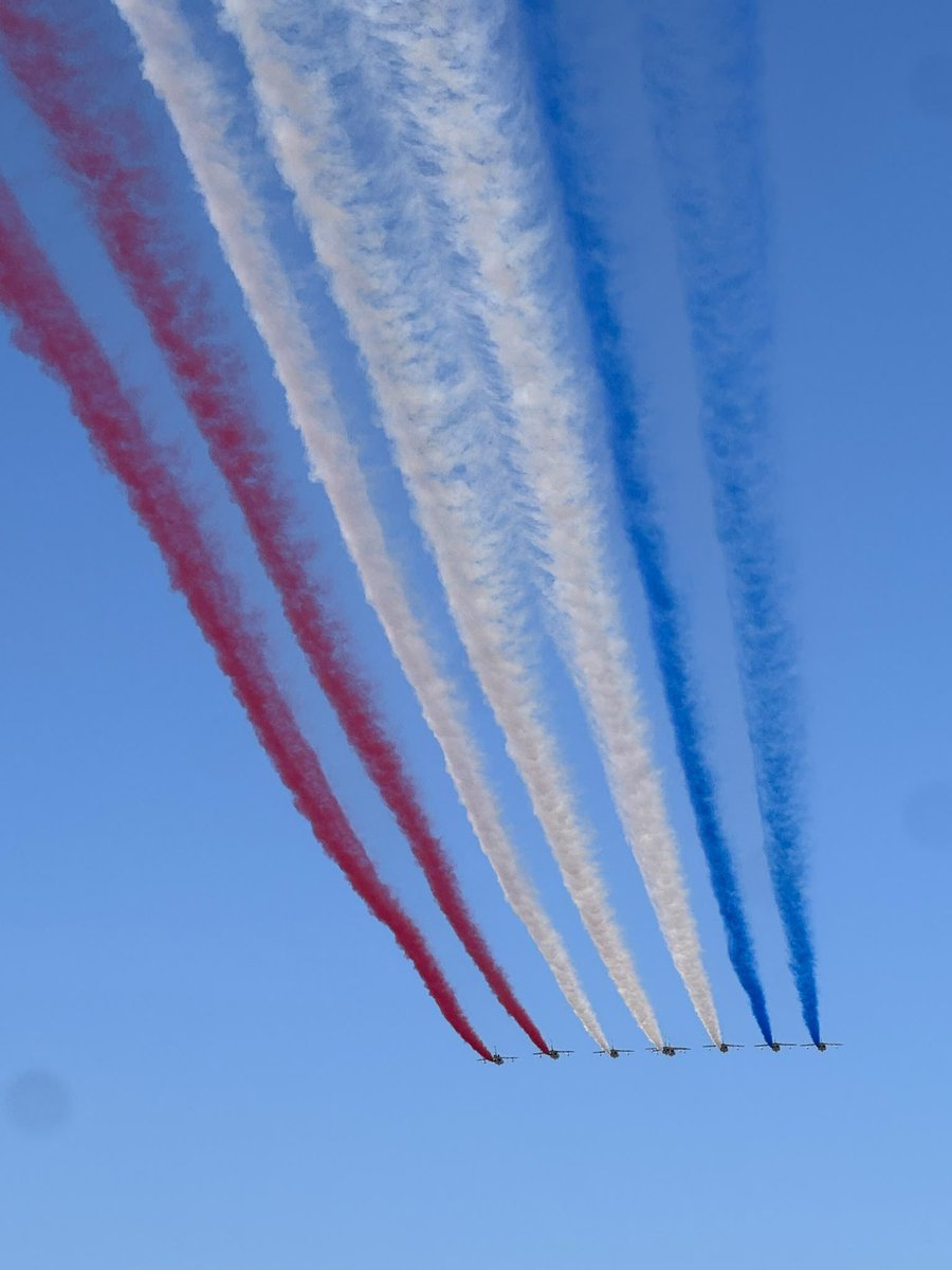 DIAVictimes's tweet photo. 🕊️🇫🇷 14 juillet 2016. 14 juillet 2026. Une décennie, déjà. 

À Nice, la commémoration fut une réponse fraternelle. Plus encore, un hommage collectif.
 
Aux victimes, proches et familles endeuillées, aux associations, à celles et ceux qui s’engagent, soignent, protègent.
 
Merci. https://t.co/2dqXFt7voQ