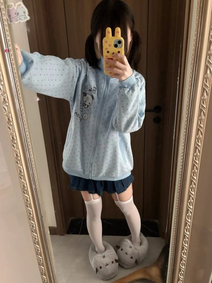 JenniferSt6501's tweet photo. チビ相手でも元気にしてくれる人が好きです https://t.co/OvKEB4k0yH