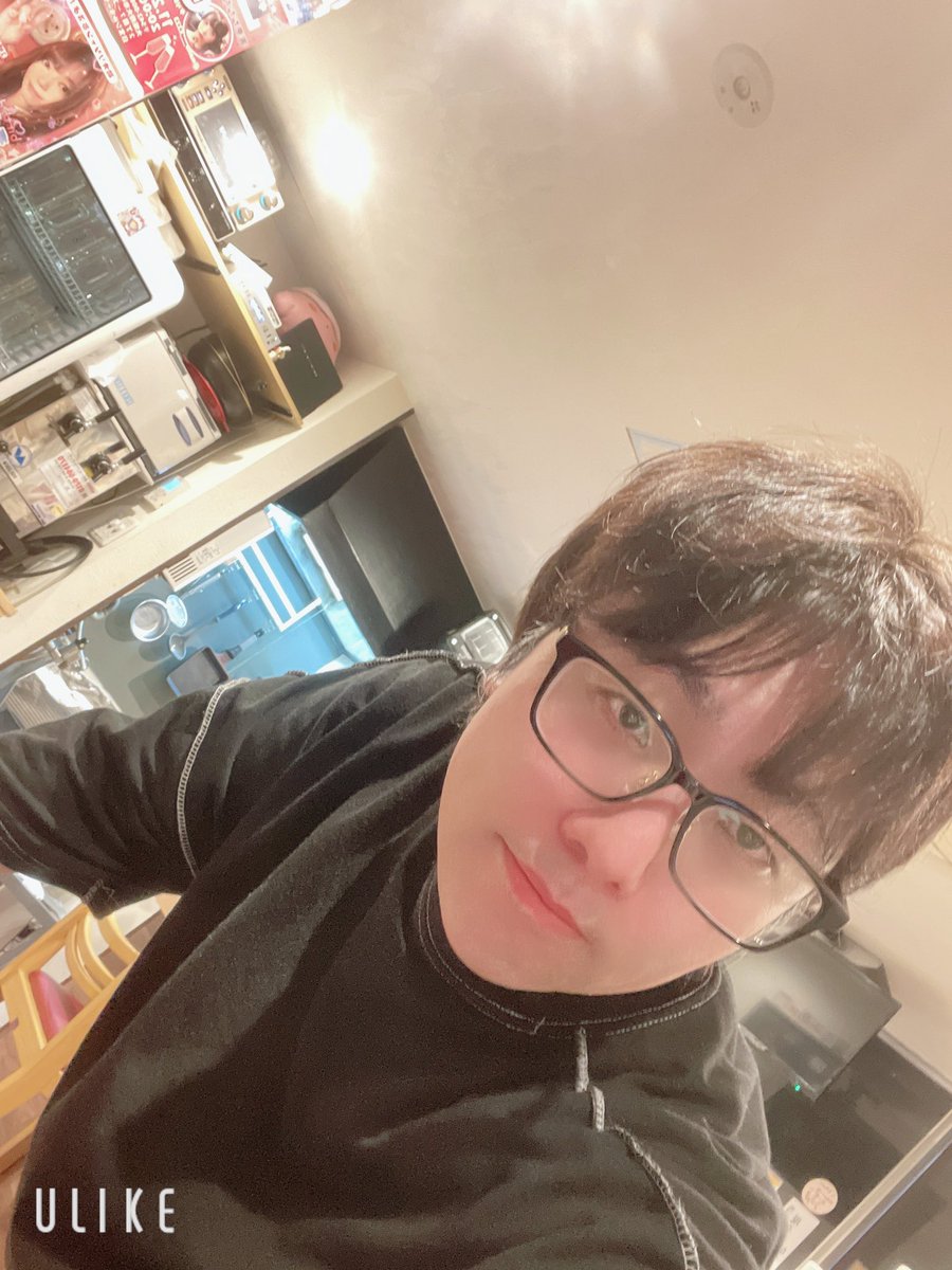 antubu2020's tweet photo. 超夏ですね！
あんつぶは涼しくして19時より営業しておりますーー
是非ともお立ち寄りくださいませ！
涼みに来てね
配信の方もお待ちしておりますーー https://t.co/poqoXiHSDw