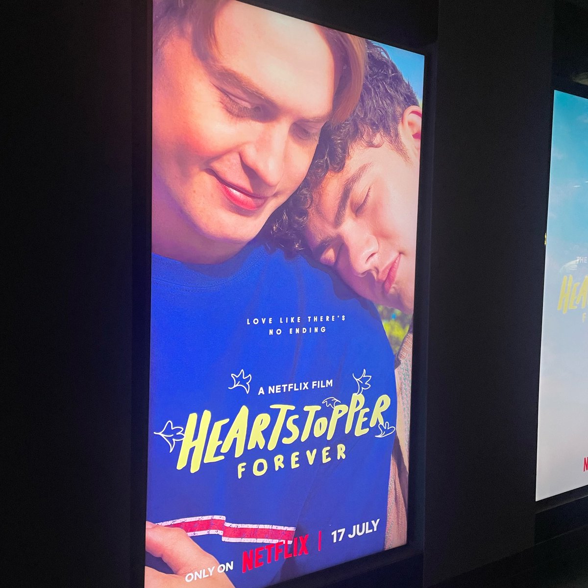RaiLovesMusic's tweet photo. Heartstopper Forever Premiere Screening 🍂🫶🏻 #HeartstopperForever https://t.co/Jbc4NNFtP2