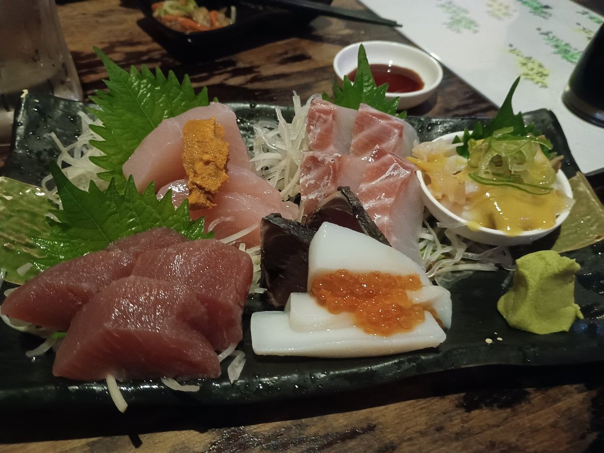 mimi11_second's tweet photo. 三点盛りじゃない3点盛り、880円 https://t.co/kv2f7dOJp7