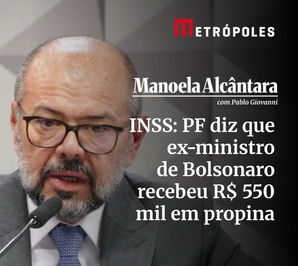 PedroRonchi2's tweet photo. Bolsonaro enchia o peito para falar que não tinha corrupção no governo dele. Não tinha investigação. https://t.co/An2qZMr2c3