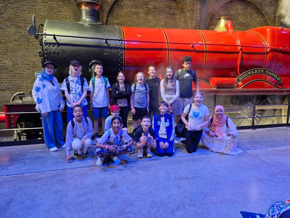 HarrisKingswood's tweet photo. On July 13th, 15 of our pupils enjoyed a studio tour of The Making of Harry Potter. Pupils represented the school wonderfully while exploring the scenes of the movie. https://t.co/hDOMhPMMGm