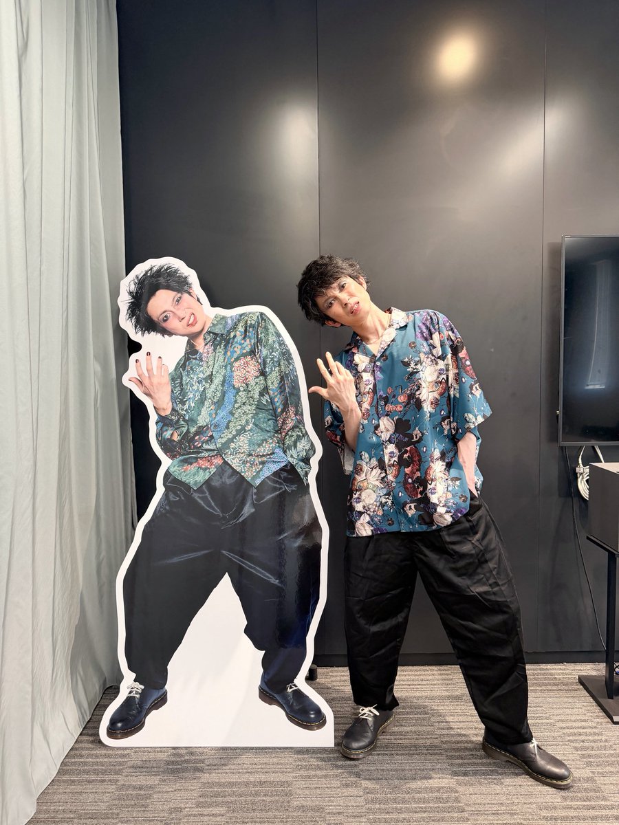 sugimotolalala's tweet photo. 私の等身大パネルができたぞ〜！
Zepp Shinjukuワンマンのフォトスポットだ！
いっぱい写真を撮ってくれ！
#ラララZepp
#杉本ラララ https://t.co/mlLo3NYgIY