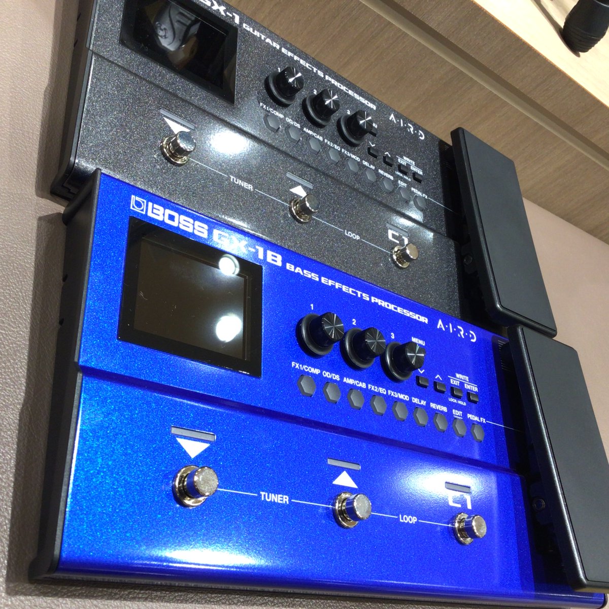 大人気の新型マルチエフェクター、GX-1,GX-1Bともに入荷しております 大人気の新型マルチエフェクター、GX-1,GX-1Bともに入荷しております