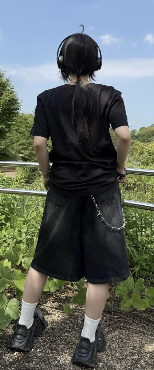 eyeshiny_gibous's tweet photo. 今のxだとこれが見やすいかな?ჱ̒˶ｰ̀֊ｰ́ )
全身!ウルフ結んだ時の後ろ姿🐺 https://t.co/oYIA7mGv8f