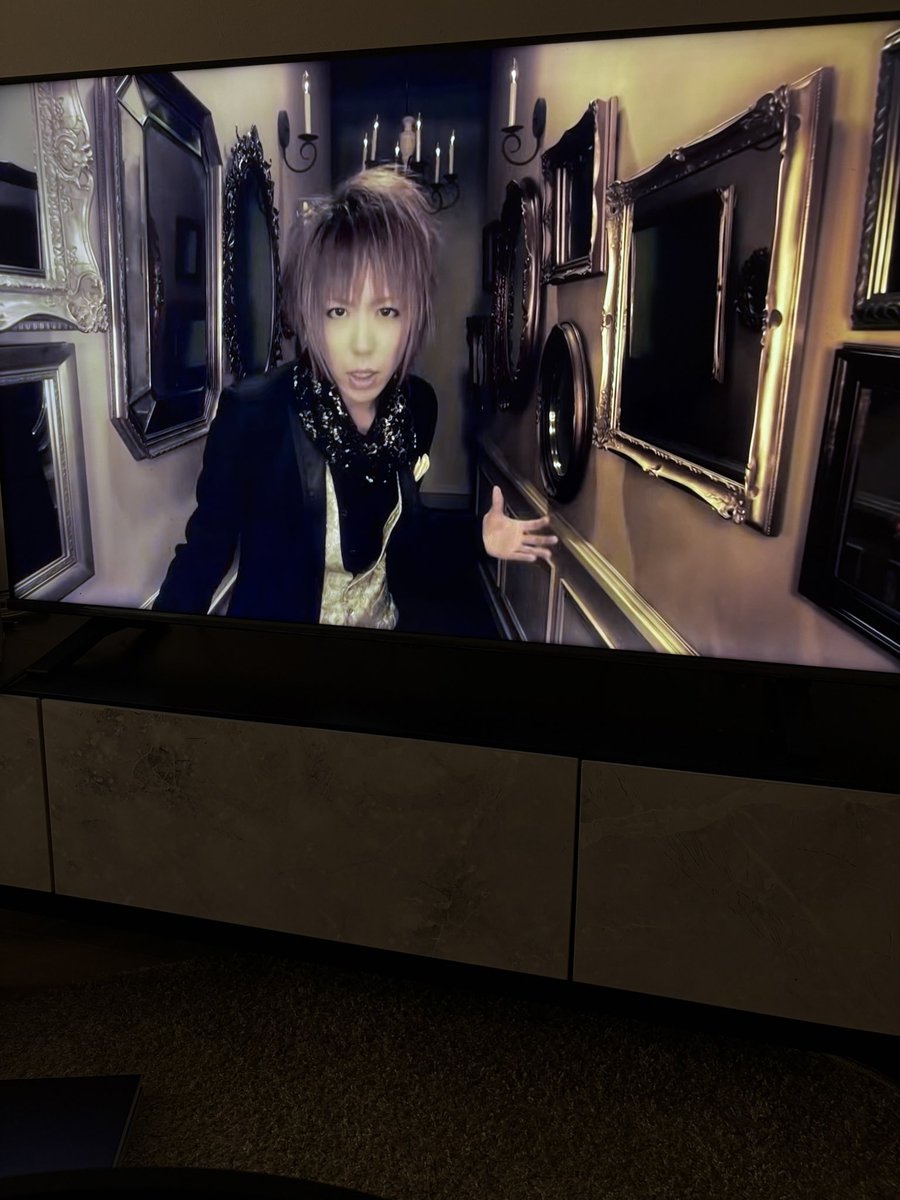 kWgb8HtT6KZdrFl's tweet photo. 全男子この髪型しろ https://t.co/UfclCCe0Qn