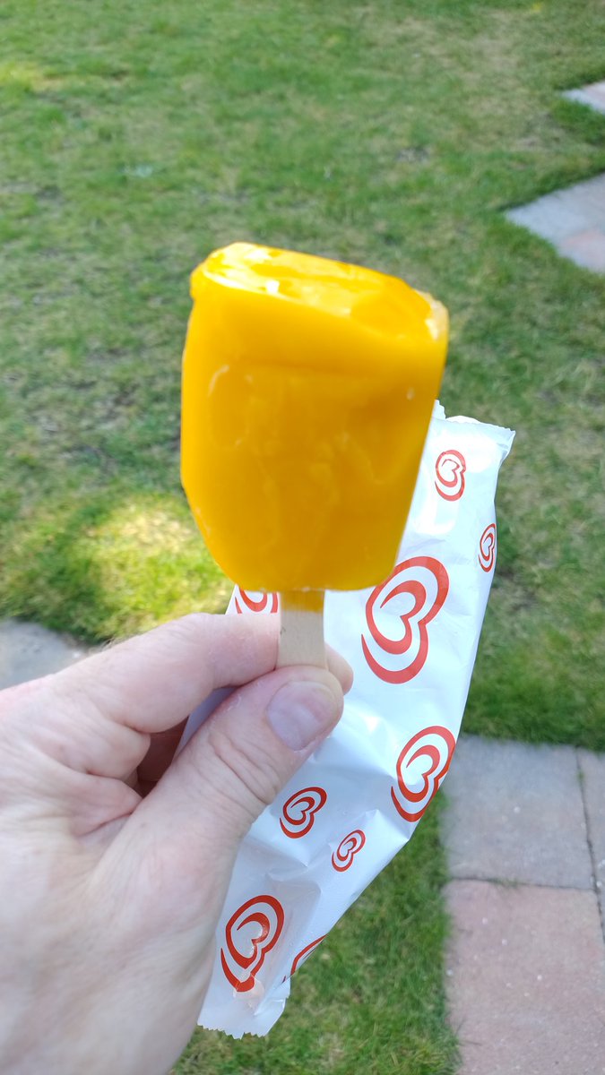 Wulliem12's tweet photo. @walls Bought a pack of 3 and they were all like this! Shocking! https://t.co/cIpHeWjy5r