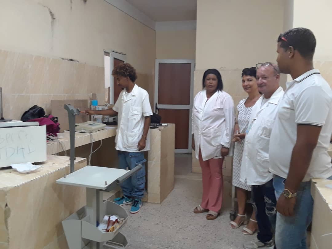 DmsTdadDocencia's tweet photo. Examen Estatal de estudiantes del TSCC Electromedicina,sede universitaria Trinidad #ConLaVerdadSomosMásFuertes https://t.co/7eHbAvxHPC