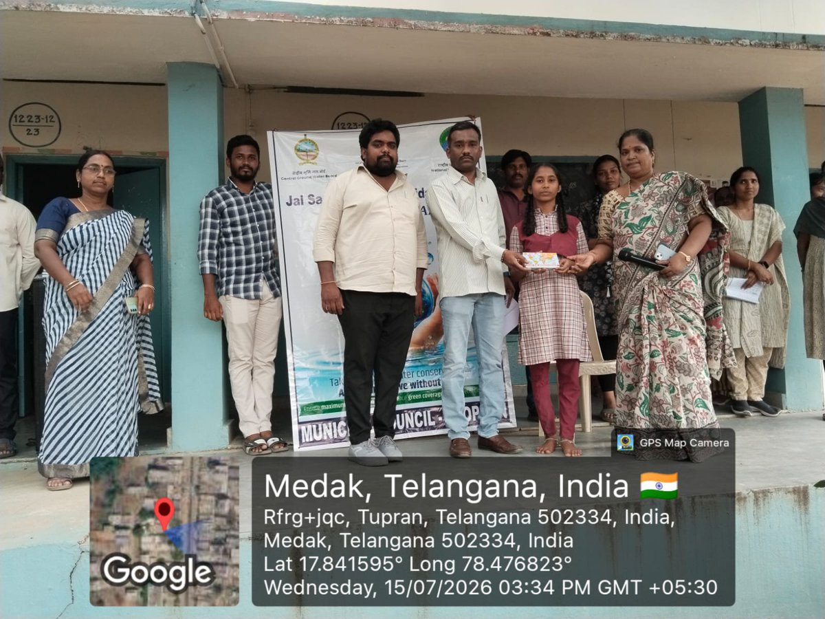 Mcttoopran2018's tweet photo. Young minds enthusiastically took the pledge and expressed their commitment to conserving every drop of water for a sustainable future.
"Every Drop Counts for a Better Tomorrow." 💧🇮🇳 #catchtherain https://t.co/mYUXvTDMPq