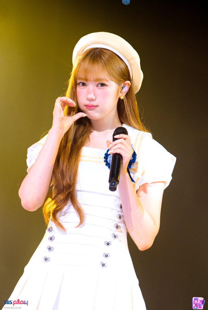 yeonpicst's tweet photo. sbs play on-site photo udpate w/ye-on https://t.co/Jveu1t5tkS