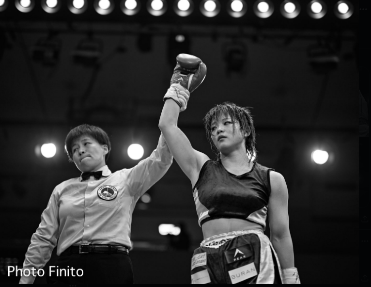 semplificato's tweet photo. Kokoa Taguchi🇯🇵 (1-0) gets the TKO6 victory over Renz Dacquel🇵🇭 (3-3-1) to win 6 round 105lb bout.
📷photo finito https://t.co/Tm43mNKzaN