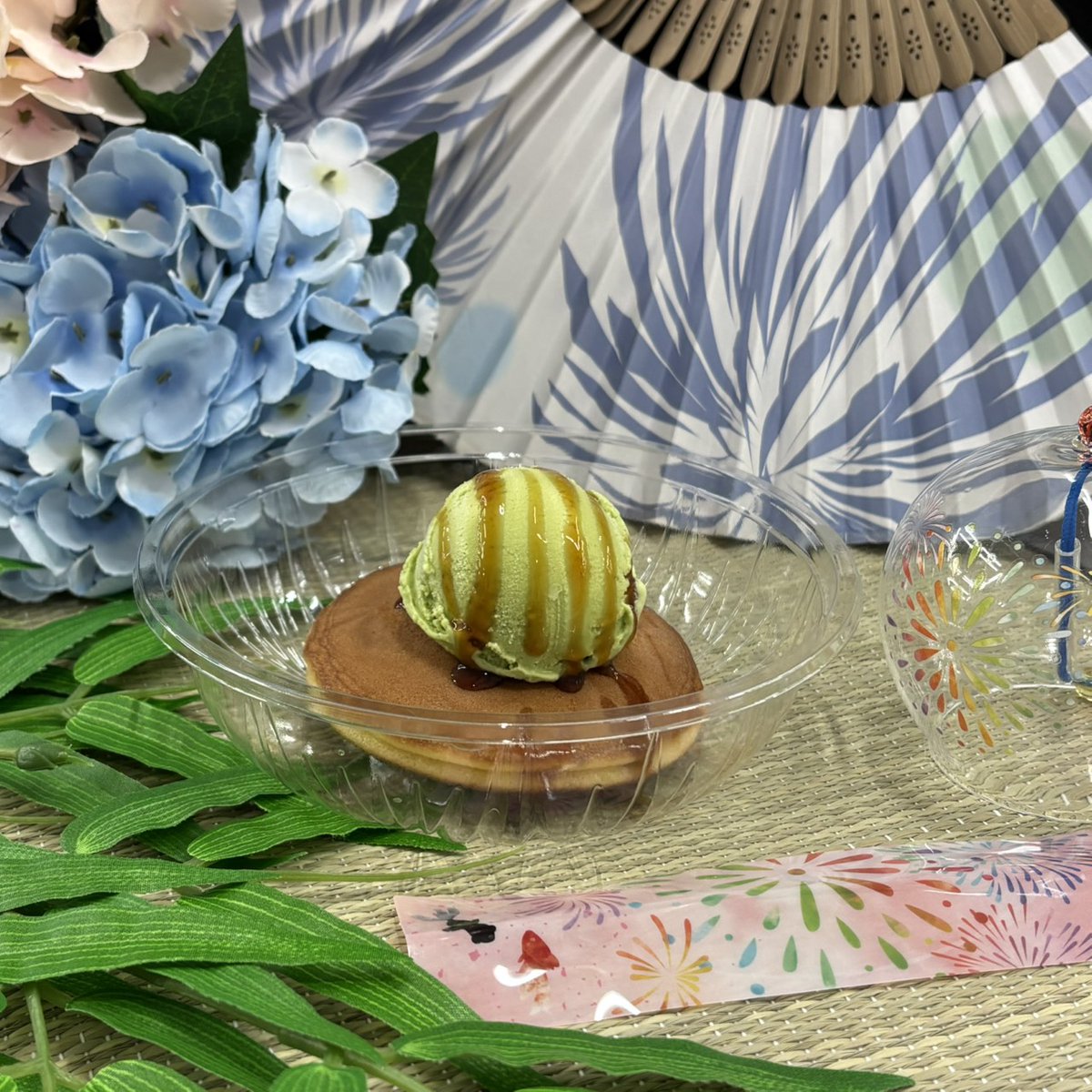 cuc_cafepro's tweet photo. 【商品紹介🍴】
フード④
『よねやき』(500円)

和夏ふぇ限定創作メニュー⭐️
なごみの米屋様のどら焼きを使ってオリジナルのどら焼きが作れます🎶
お好みでバニラアイスor抹茶アイスと、種類豊富なソースからトッピングをお選びいただけます🍨 https://t.co/wsD7XkFXyx