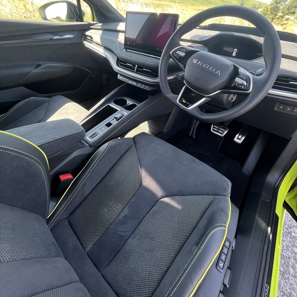 YVFinance's tweet photo. The all-new, fully electric Škoda Enyaq vRS looking incredible in the striking Hyper Green. 💚 

Performance, practicality, and cutting-edge technology all wrapped up in one stunning SUV. ⚡🔋 

We can supply any make or model of car or van, contact us for a quote today! https://t.co/FbojPowOog
