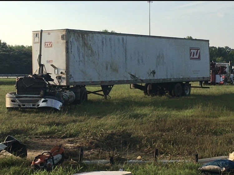 jtkwood's tweet photo. Had a crazy accident a few years ago that almost took me out of the game &amp; I wasn’t even driving. Couldn’t walk or talk for 3 days. #trucklife https://t.co/IM2GJLbJzk