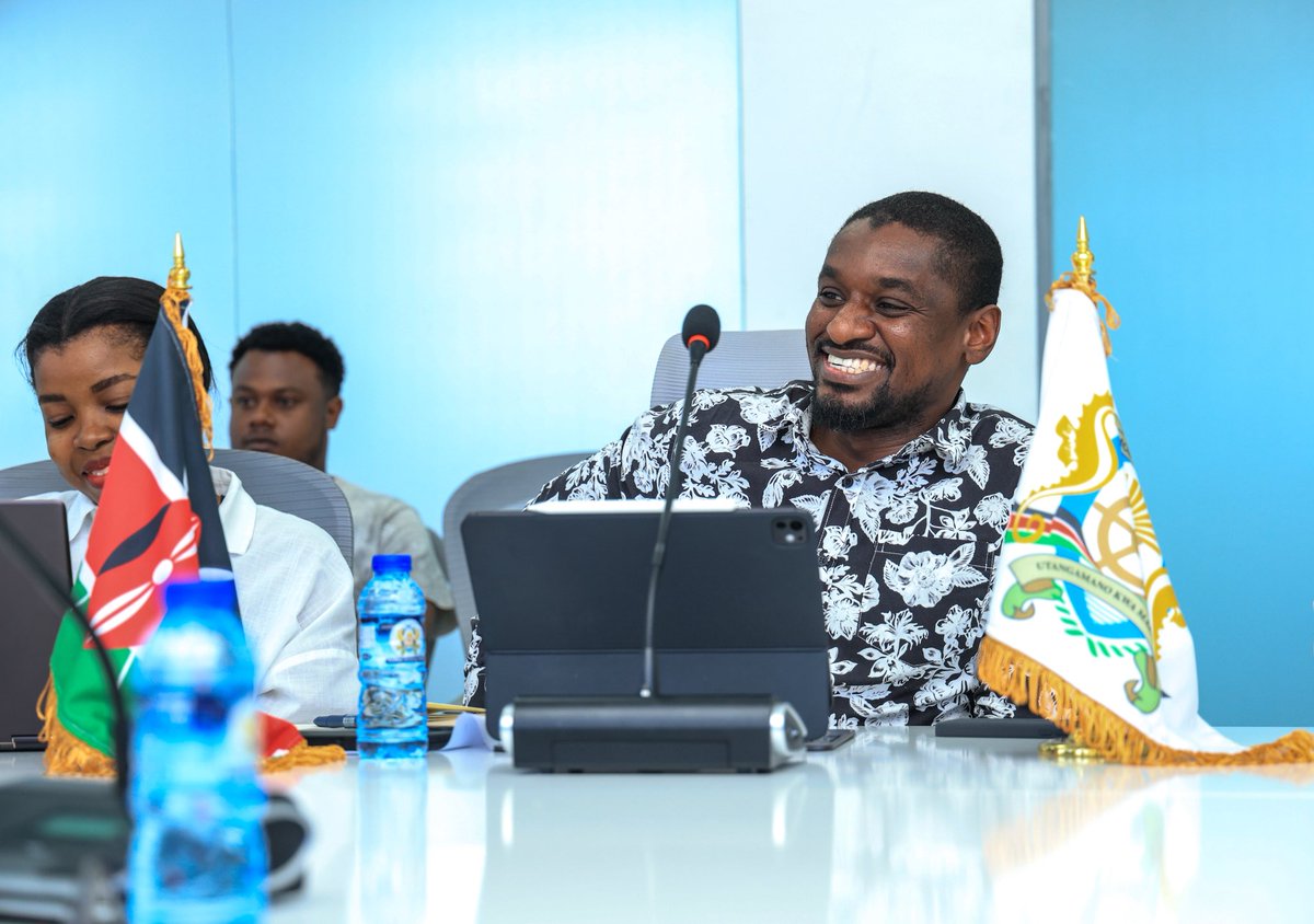 amadoh_MHM's tweet photo. In a significant step towards modernizing land administration and enhancing revenue collection, the County Government of Mombasa, Department of Lands, convened a strategic meeting with senior representatives from the Kenya Ports Authority (KPA).

The discussions centred on reconciling land rates and property records, particularly for KPA-owned and managed assets within Mombasa County. Both parties reviewed existing records and explored mechanisms for accurate data sharing and verification.

This engagement forms part of a wider county-wide initiative to comprehensively update the valuation roll, which is a critical source of revenue for the County.