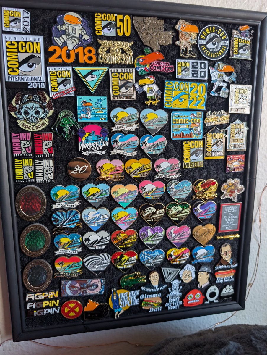 anthonymarchica's tweet photo. @SD_Comic_Con @yesterdaysco All of my hearts would look pretty good on that display... 🤞 https://t.co/qbOEspToZv