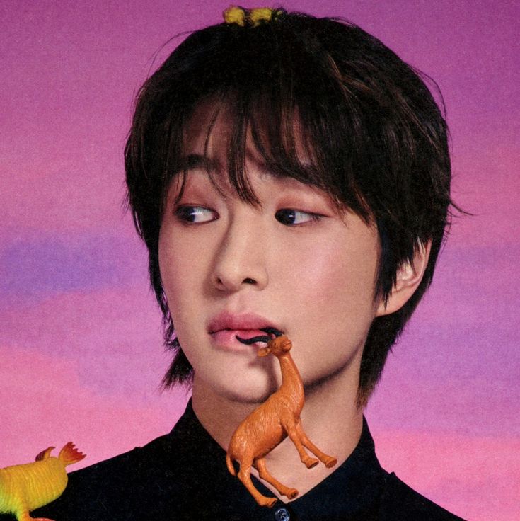 aksii___'s tweet photo. @moody_dotcom Not true for everyone. Taemin and Onew from SHINee have been way more successful since leaving SM. Taemins been able to perform at multiple international festivals including Coachella while putting out new music and Onew has put out 4 EPs since 2024 and did several concert series https://t.co/CJar7g0Fwe