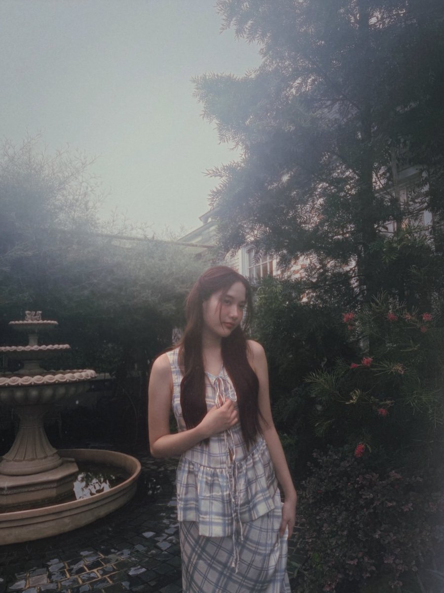 MyrSaroCha's tweet photo. #srchafreen
 
Soft, simple and calm, Just Freen being Freen🫠❤️ https://t.co/MJB4ad3ukL