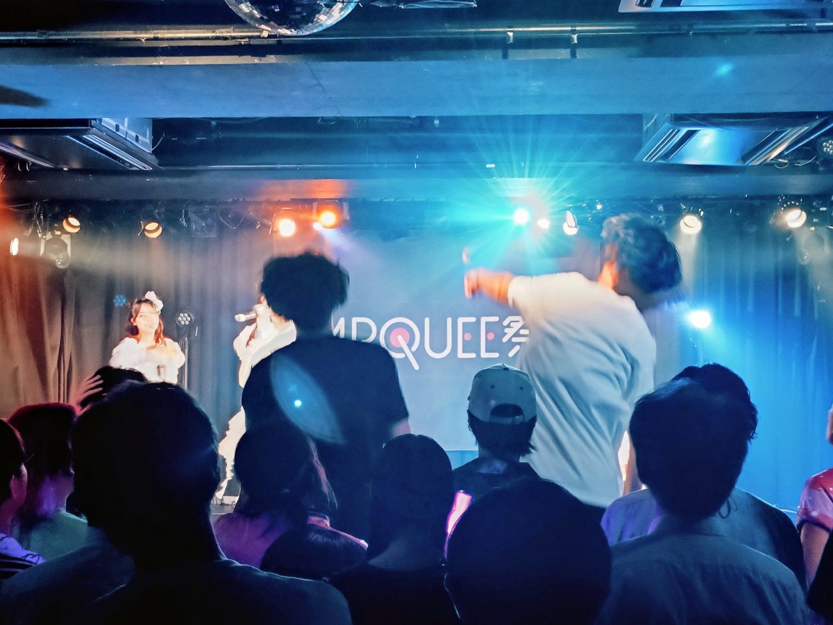 Hazama404's tweet photo. #STU48 の現場の規制強化ってうんざりじゃないですか？
そういう方は、東京のライブアイドルも行くといいですよ。
こんなふうに、推しジャンもできます〜
おすすめは、SWEET CIRCUIT に呼んでくださったスイアレと、ぴるあぽ。 https://t.co/UCkt7KLfGX