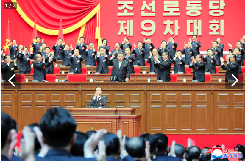 aradnekopon's tweet photo. まさか生きてる間に日本の国会が北朝鮮みたいになるとは思わなんだわ
そこに立ってる「矜持の無い腰ぎんちゃく」の自民議員の名前教えて https://t.co/AAI4DuwHLU