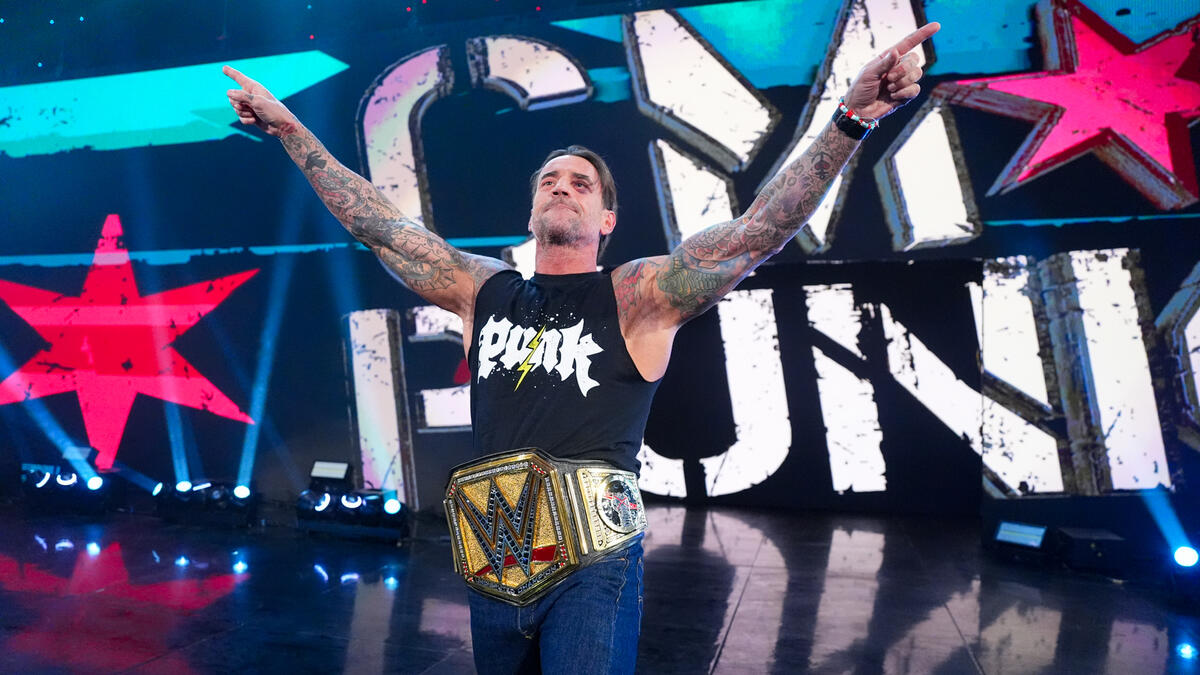 WrestleFeatures's tweet photo. Last Friday's SmackDown drew it's biggest audience since May 22.

Phil THE DRAW Brooks. https://t.co/s4moLkvwe8