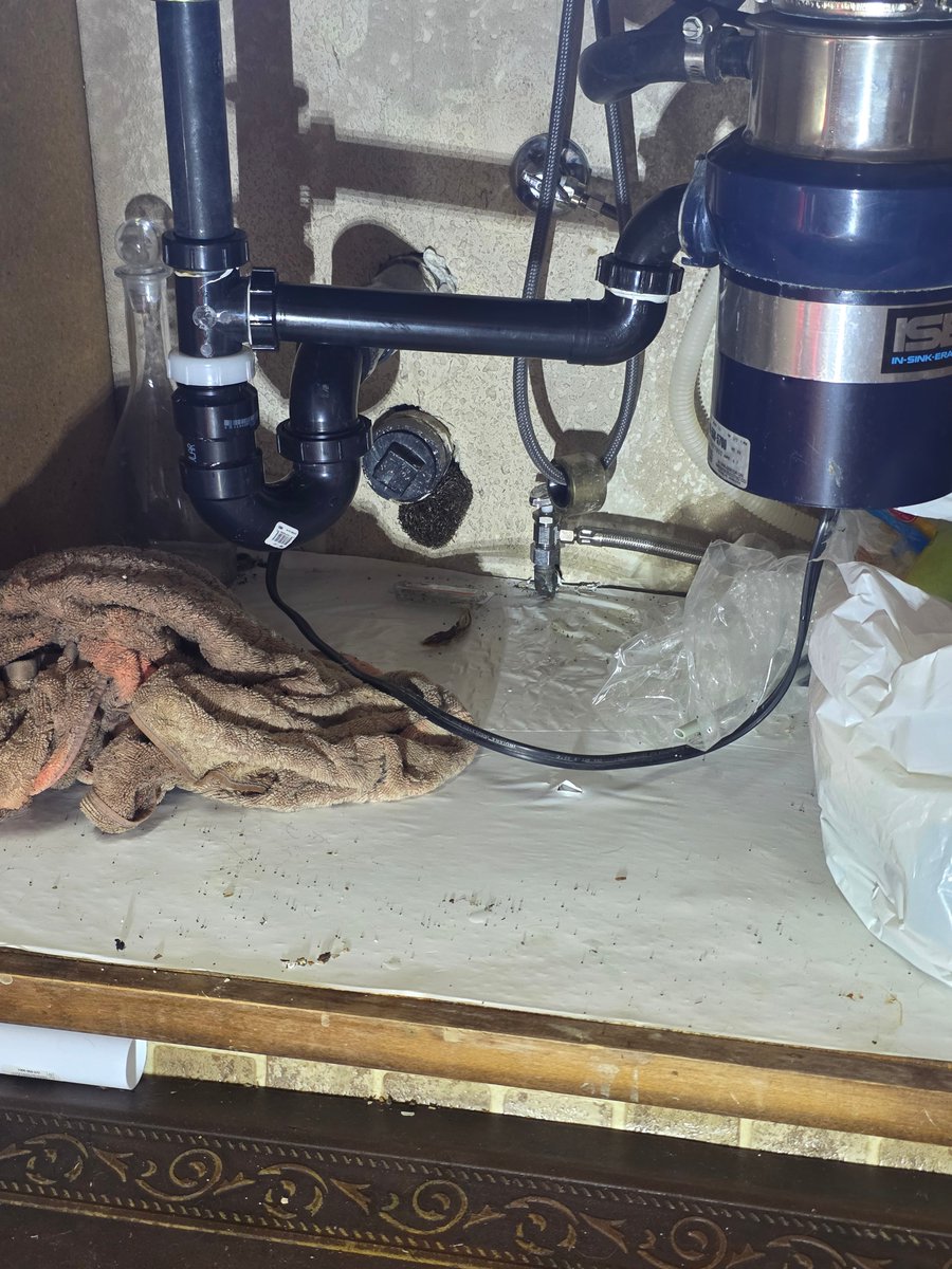 jr91668's tweet photo. We responded to a customer's call regarding a backed-up kitchen line. Using a Kohler basket strainer and Insinkerator disposal assembly, we efficiently cleared the clog and replaced the damaged drain pieces. #KitchenFix #DrainService https://t.co/3uZQzVBIxy