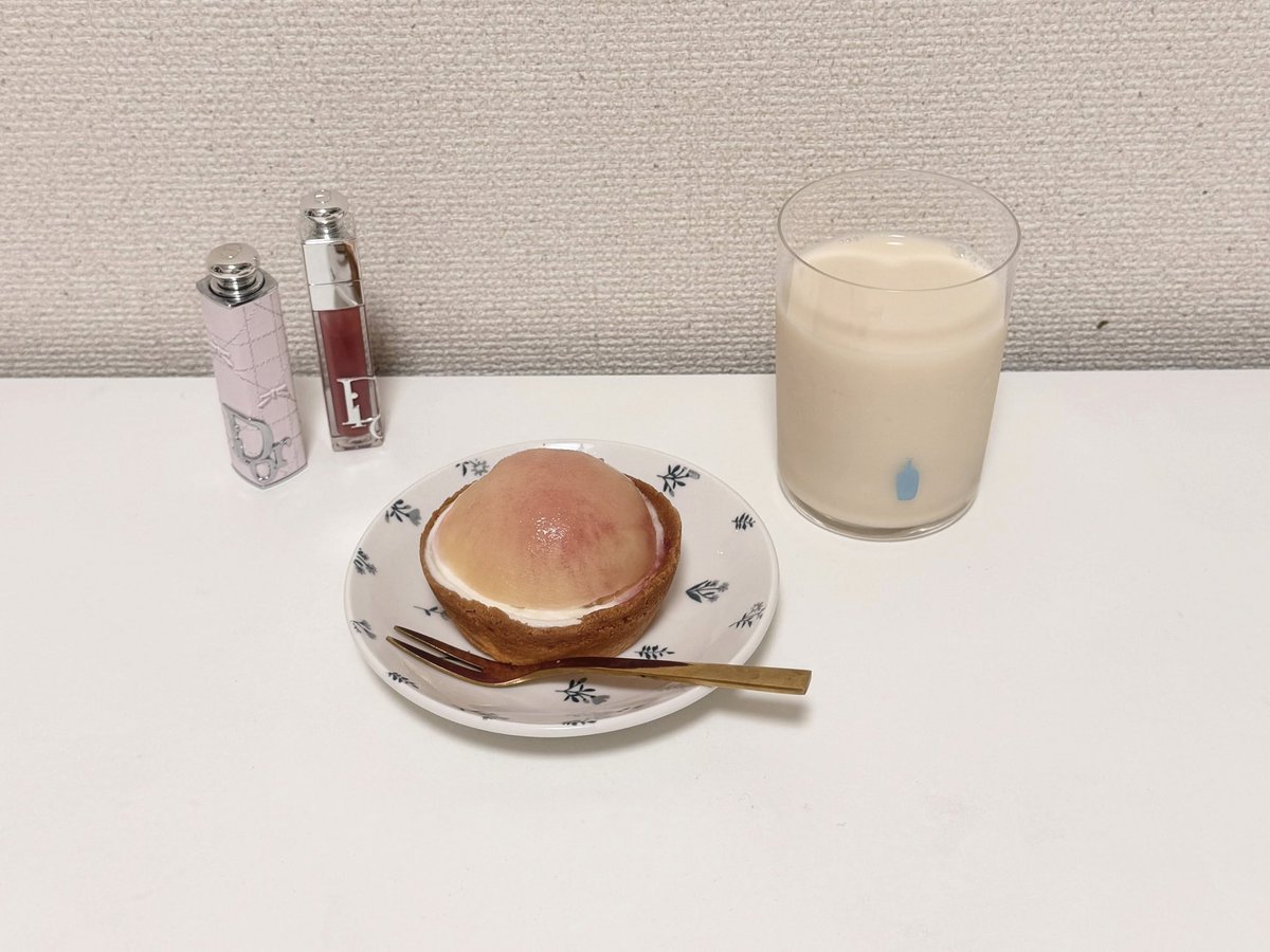 01_m47's tweet photo. 1番スキな桃の季節 🥛ྀི♩ https://t.co/IgC6uNHtHB