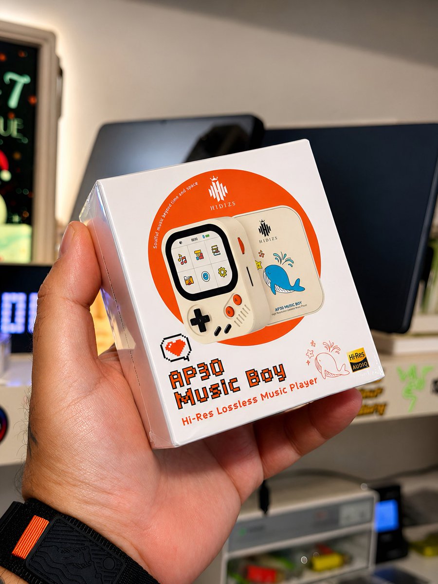 MikyAncona's tweet photo. Nuovo arrivo! 🎵🕹️
È arrivato il nuovo HIDIZS AP30 Music Boy, un player Hi-Res dal design rétro che richiama le console portatili degli anni ‘90, ma con un cuore audio decisamente moderno
Scopri di più su https://t.co/9RhQNISwg3
#HIDIZS #AP30MusicBoy #HiResAudio #DAP #MikyAncona https://t.co/fcX2eHsjIv
