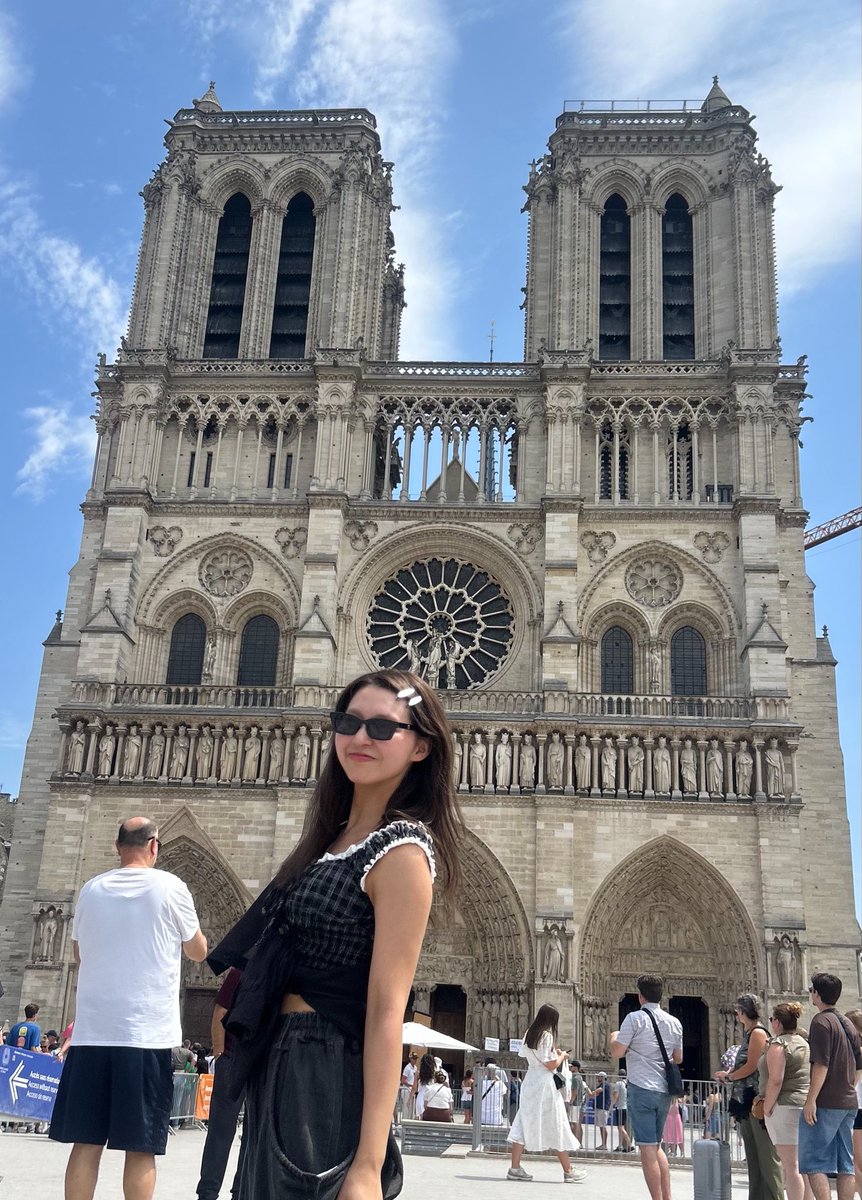 anrillyn's tweet photo. ₚₐᵣᵢₛ🇫🇷 https://t.co/3Az3L9gz7V