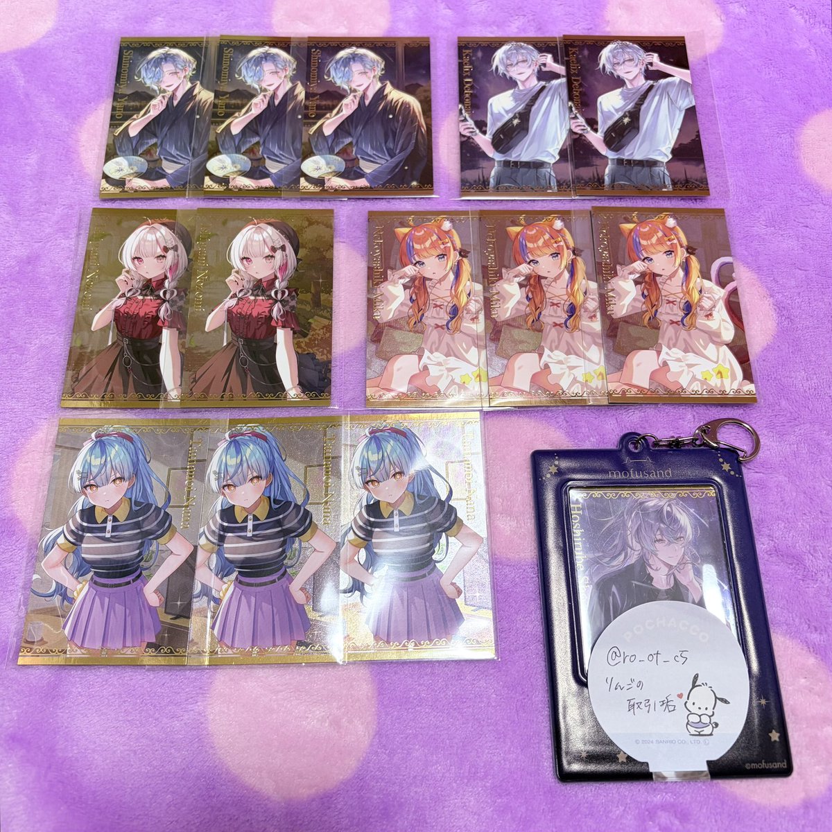 ro_ot_c5's tweet photo. @luvnt__224 ★初めまして､検索よりお声かけ失礼いたします。
当方､画像の品を所持しております。
左上の方💜と2:2での交換､同じ方5枚を定価で買い取らせていただくことは可能でしょうか？
ご検討の程よろしくお願いいたします。 https://t.co/0OngvW7dQO