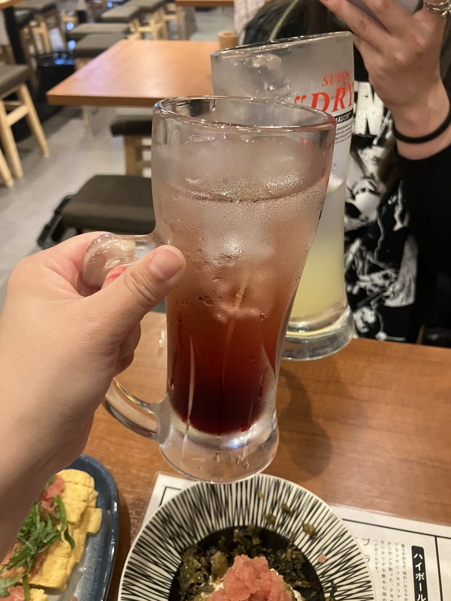 kigan_si2's tweet photo. すけちゃと初サシ飲み🍶´-
私も珍しくお酒飲んだ٩(  ˙༥˙  )وﾌｨｰ
後初八仙いただきました☺︎𖠚ᐝ https://t.co/mwS0QvGUwz
