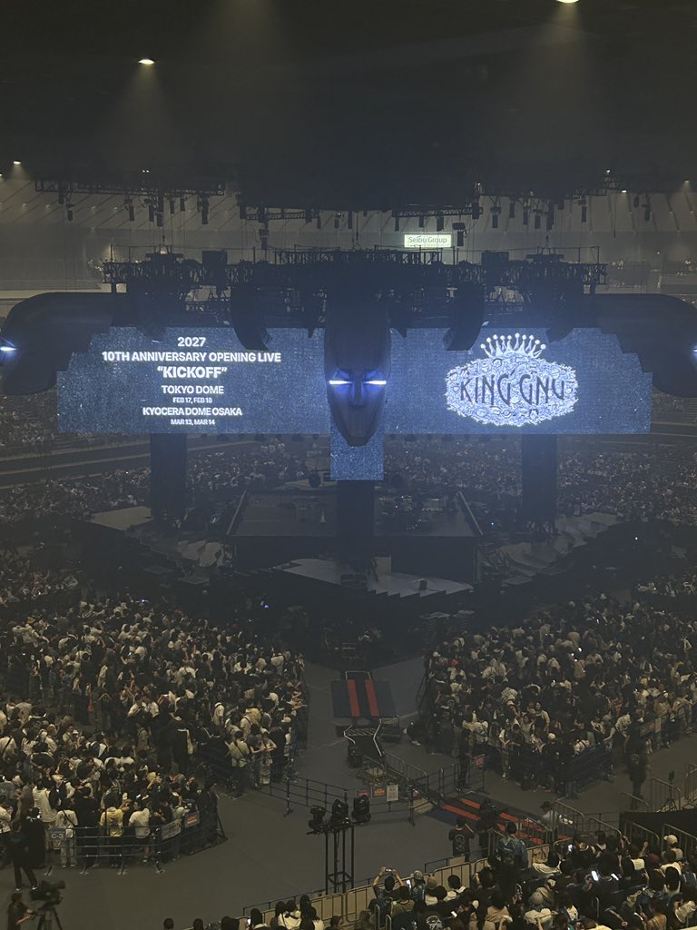 yy72303216's tweet photo. やばい社会人になる前にライブに行ける😭😭😭😭😭😭😭😭😭😭😭😭 https://t.co/lBBFfznrH2
