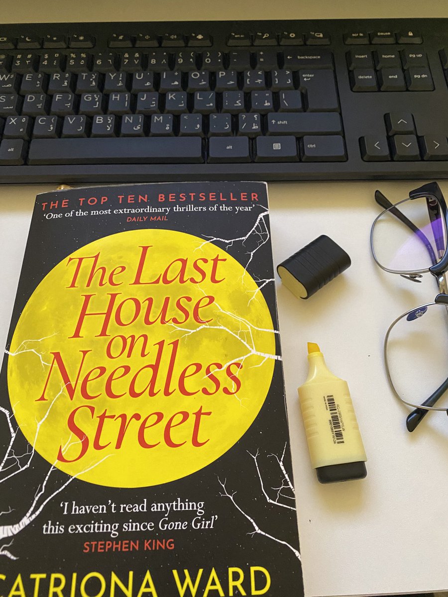 aleenzah's tweet photo. ما قد تمشيت بكتاب كثر ما تمشيت بهذا: 
The Last House On Needless Street 
كل ما حسيتوا إنكم دركتوا السالفة الكتاب بيثبتكم غلطانين 
أنصح وبشدة شديدة جدًا https://t.co/VmzHa6ADia