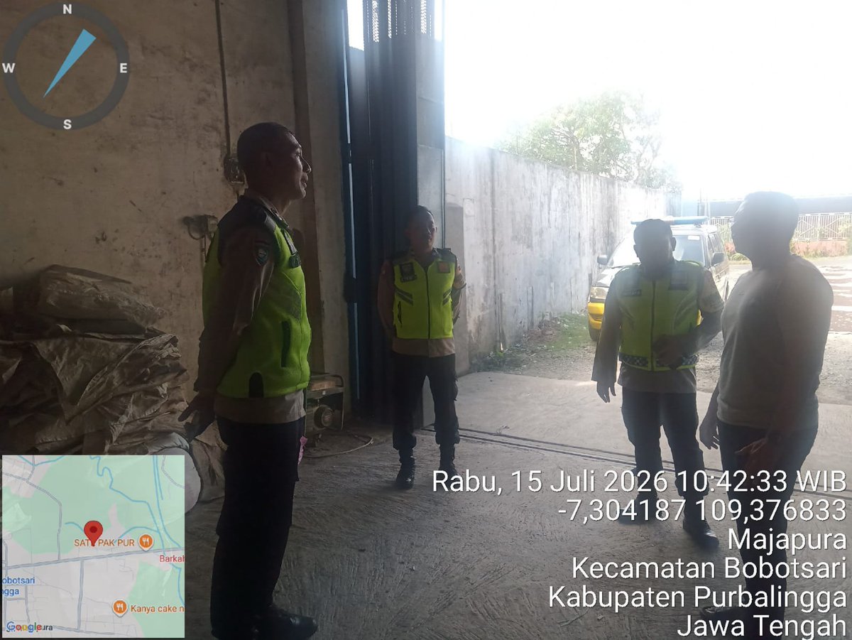 PBobotsari02's tweet photo. Patroli Kamtibmas personil Polsek Bobotsari https://t.co/wFGTHcfApI
