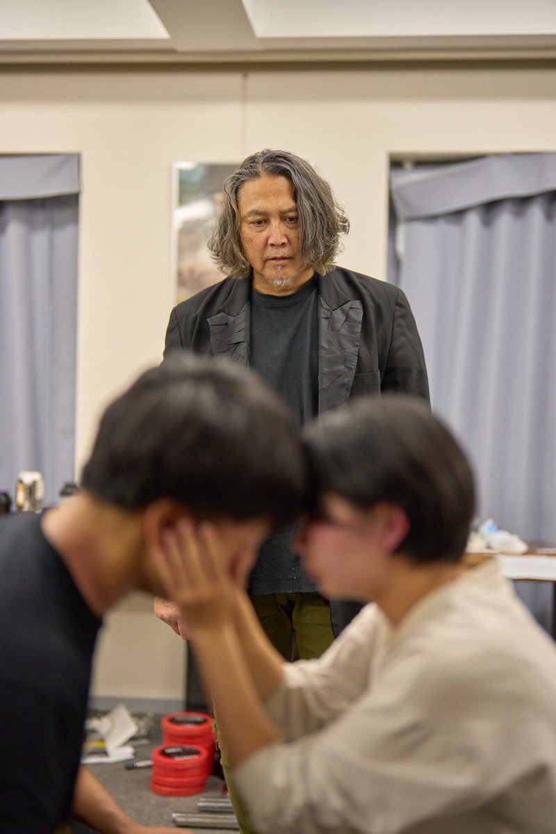MPS_actor's tweet photo. 演技は、
人生を映す鏡だと思いますか？

それとも、
人生とは切り離された「技術」だと思いますか？

僕は40年かけて、一つの答えにたどり着きました。

今日、『Openの演技論』は最終回を迎えます。

続きはリプ欄へ。 https://t.co/uUCblm1RMD