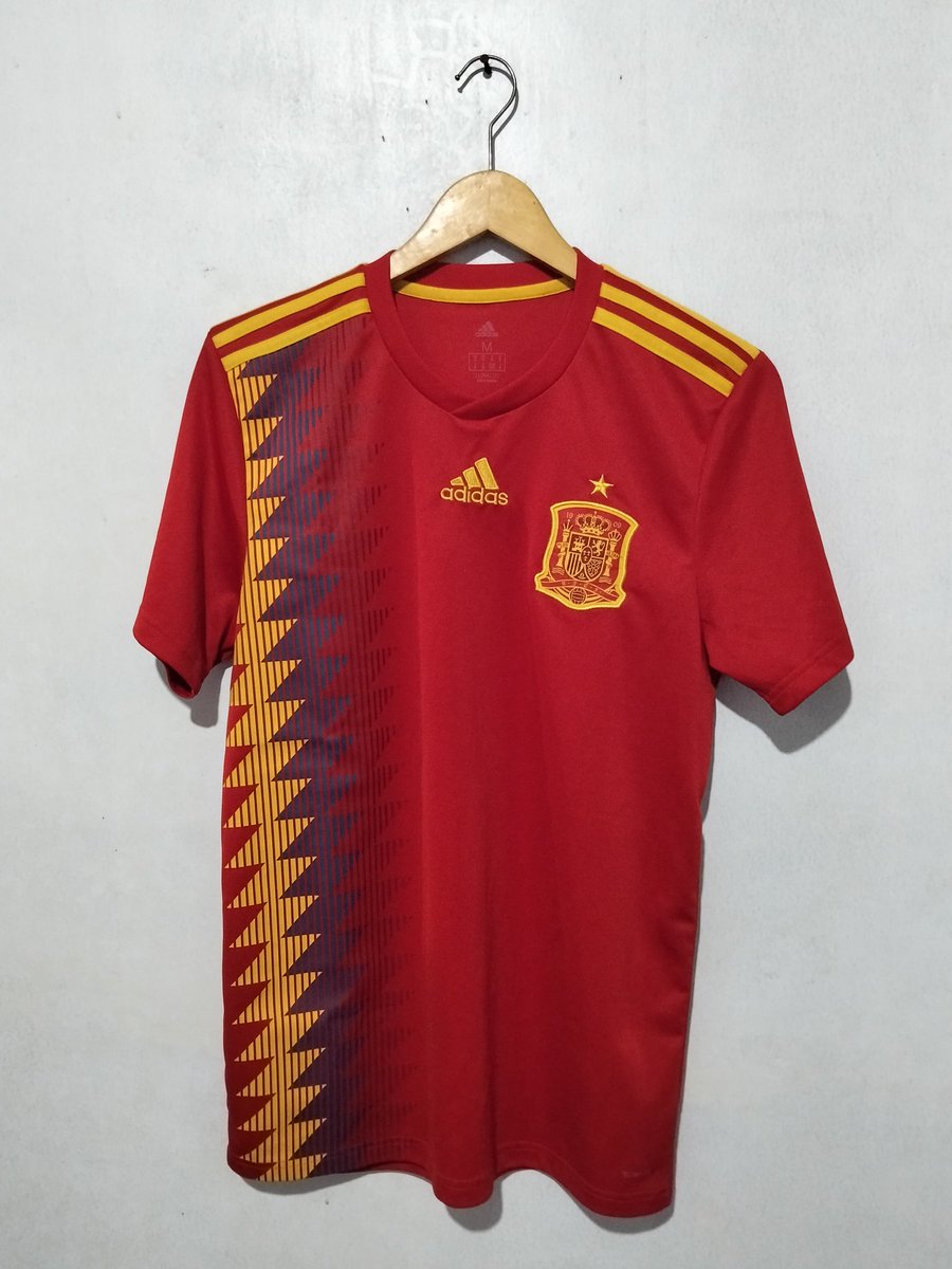 ilhammbek's tweet photo. @fajarrusalem Ijin titip jual om.
Spain Home
Size M
Excellent
500k
📌 Semarang

Terimakasih om Fajar. 🙏🏾 https://t.co/sZNU2Y7W5g