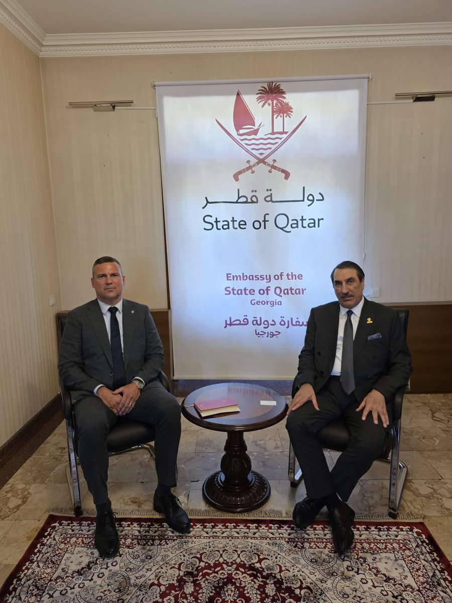 QatarEmb_TBS's tweet photo. شهدت سفارة دولة قطر لدى جورجيا توافد ممثلي السلك الدبلوماسي والمنظمات الدولية، الذين دوّنوا كلمات التعزية في سجل التعازي المفتوح بمناسبة وفاة صاحب السمو الأمير الوالد الشيخ حمد بن خليفة آل ثاني. https://t.co/AZ3mvmDtPM