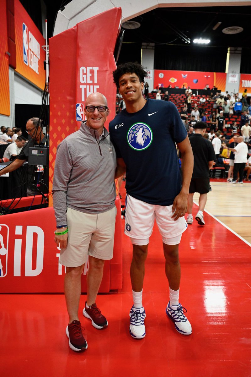JohnGroce's tweet photo. Enjoyed spending time with @EnriqueFreeman_ , @NateJohnson34 and @_amanilyles at the NBA Summer League in Vegas! So proud of who they are and how they do it. Super excited about their next steps! Love and appreciate you fellas! https://t.co/r3JNDMpx1N