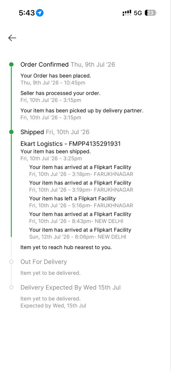 BechaaraB's tweet photo. @Flipkart @flipkartsupport Why there is no update of my order from past 3 days? Please look into it. https://t.co/Xe9uWx1MG4