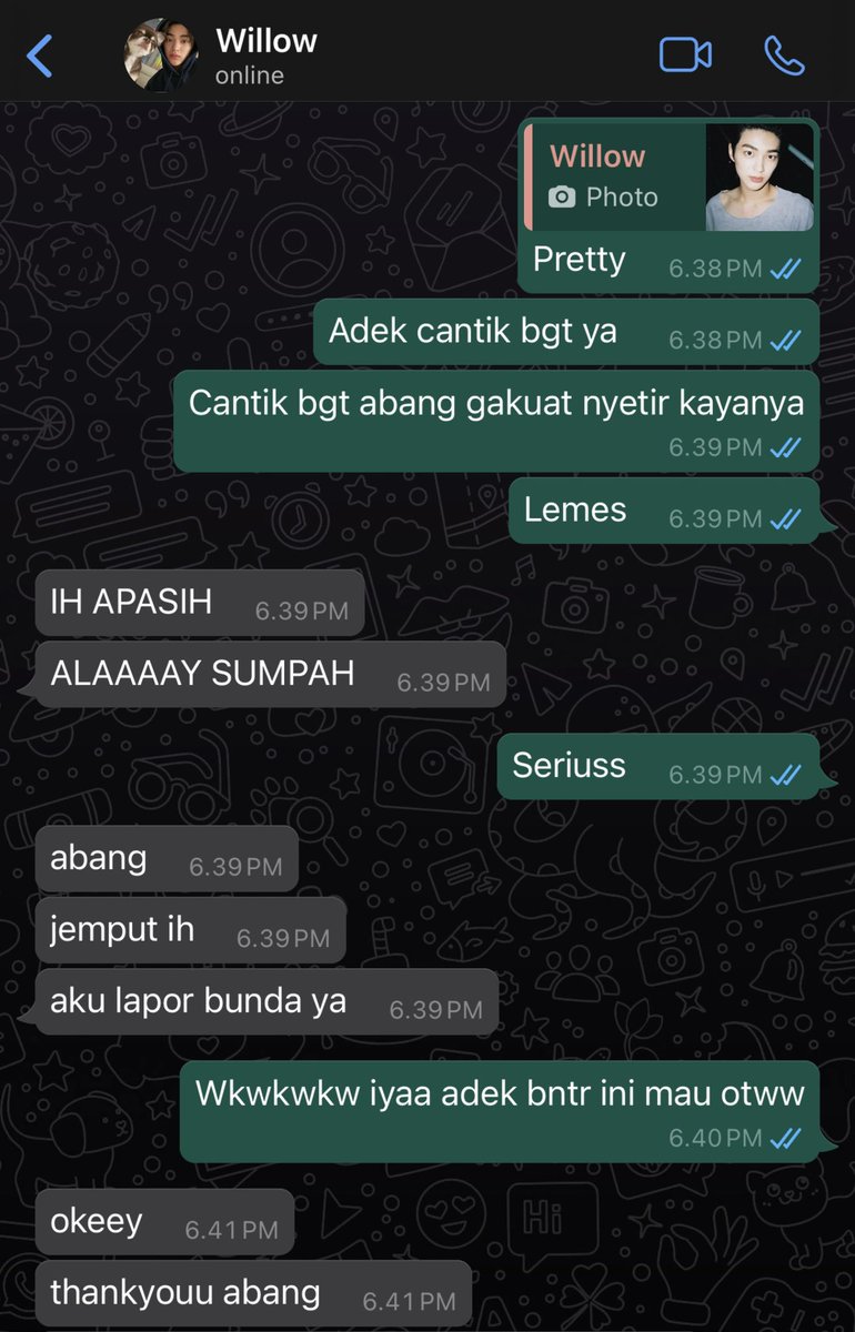 hyeonkeonism_'s tweet photo. #hyeonkeon 3twts au.

edisi adek willow disuruh bantuin jadi muse sementara untuk temannya bunda🥳🥳 trs abang malcolm klepek klepek https://t.co/3EPPy9zRW7