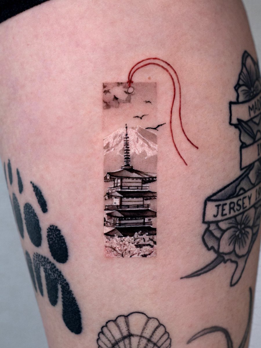 moojitattoo's tweet photo. Temple tattoo✨

#tattoo https://t.co/WkOtje86mN