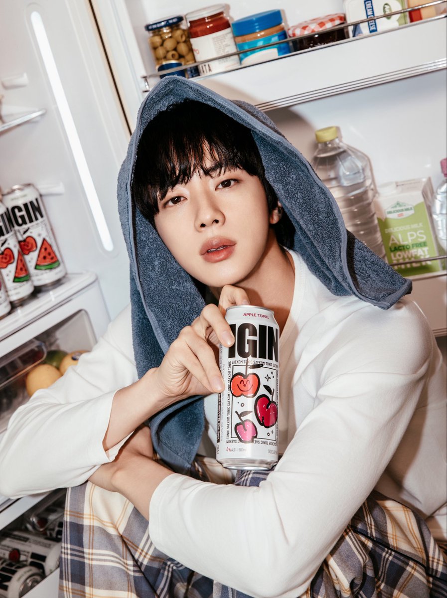 bblackjin's tweet photo. 📣ฝากรีทวิตประชาสัมพันธ์📣

ของสะสมจาก IGIN (แบรนด์พี่จิน) เข้าไทย🇹🇭 แล้วน๊า แต่ละอย่างสมกับที่เป็น CEO สุดหล่อของอาร์มี่สุดๆโครตจะเริ่ดเหมาะกับแบรนด์มาก เราได้เป็นพวงกุญแจกับเข็มกลัดมาบอกเลยน้องน่ารักมาก ใส่ไปคอนเก๋ๆ เพราะเมิชเป็นเอกลักษณ์ของแบรนด์มาก มองไกลๆก็รู้ว่านี่แหละแบรนด์ IGIN ของพี่จิน

💜อาร์มี่ไทยใส่ไปอวดพี่จินในคอนได้นะ จะได้รู้ว่ามีคนสนใจแบรนด์พี่เยอะเลย🥺🤏🏻

📍ช่องทางการจำหน่าย
Line :  @iginthailand
Shopee : IGIN Thailand https://t.co/WJ2CqSLUHy

#IGINThailand #IGIN