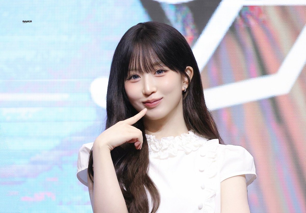onlywon23's tweet photo. 260710 가오슝 팬싸 HQ(2)
#NMIXX #엔믹스 #해원 #HAEWON https://t.co/aBLFkGXr4D